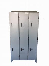 Three door dustproof ind. locker slanted